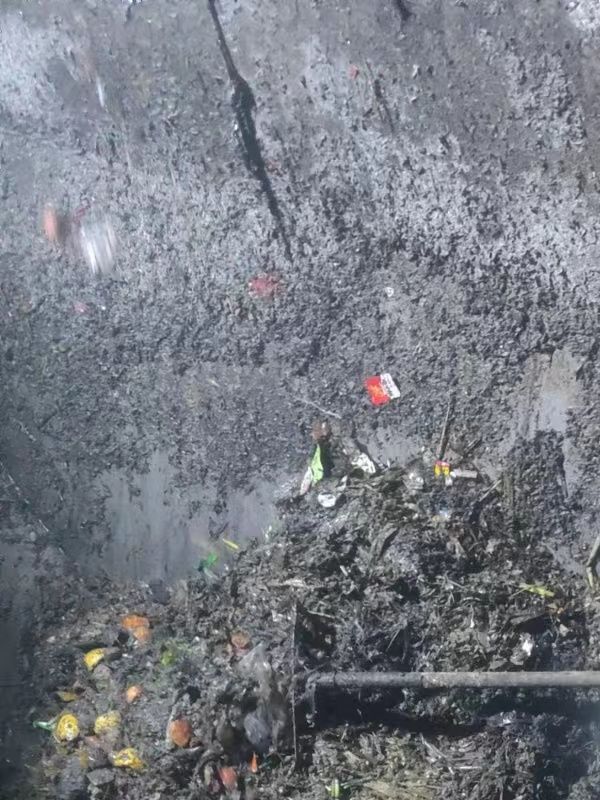 碑林污水池清理